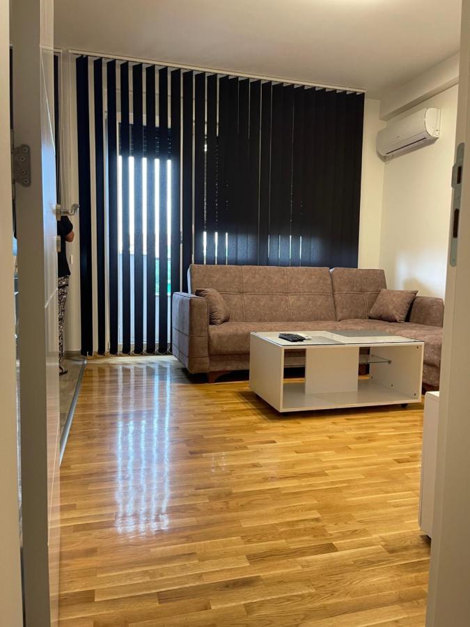 Royal Residence Apartmani Pancevo Exterior photo