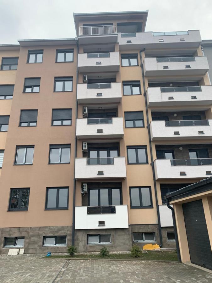 Royal Residence Apartmani Pancevo Exterior photo